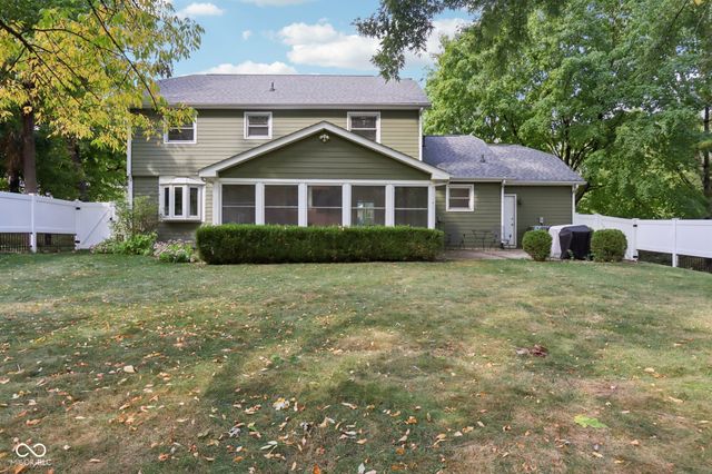 521 Thornberry Drive, Carmel, IN 46032