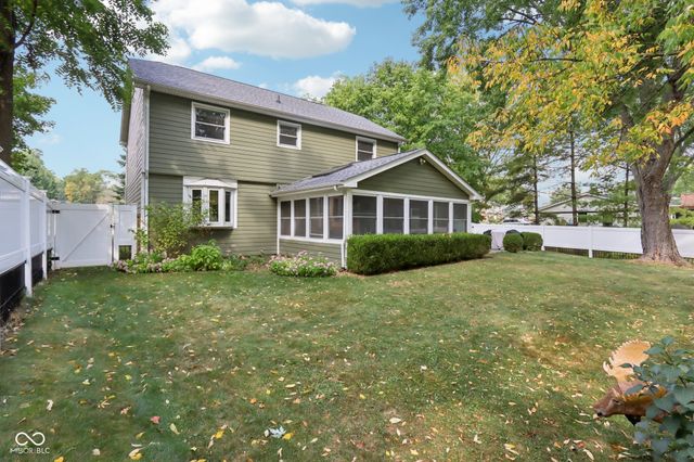 521 Thornberry Drive, Carmel, IN 46032