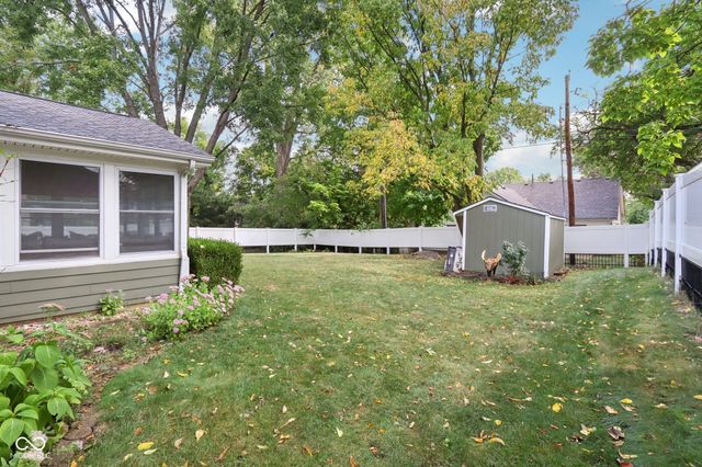 521 Thornberry Drive, Carmel, IN 46032