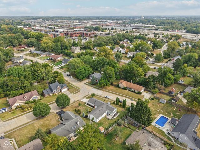 521 Thornberry Drive, Carmel, IN 46032