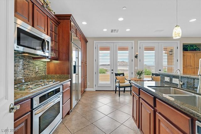 1214 Calcione Drive, Henderson, NV 89011