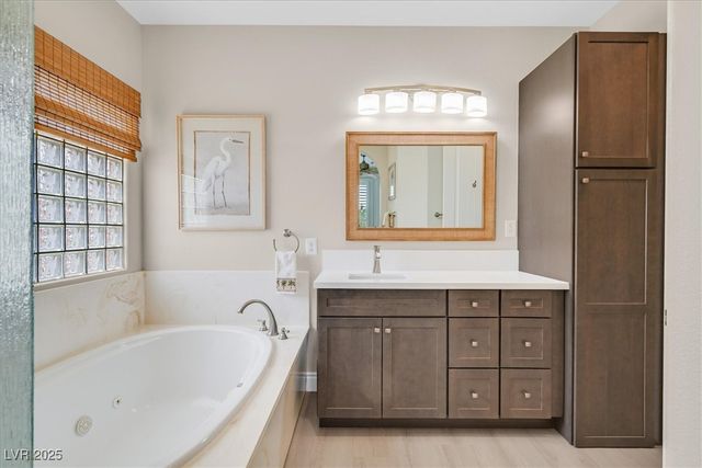 1214 Calcione Drive, Henderson, NV 89011