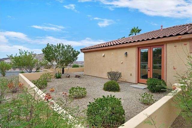 1214 Calcione Drive, Henderson, NV 89011