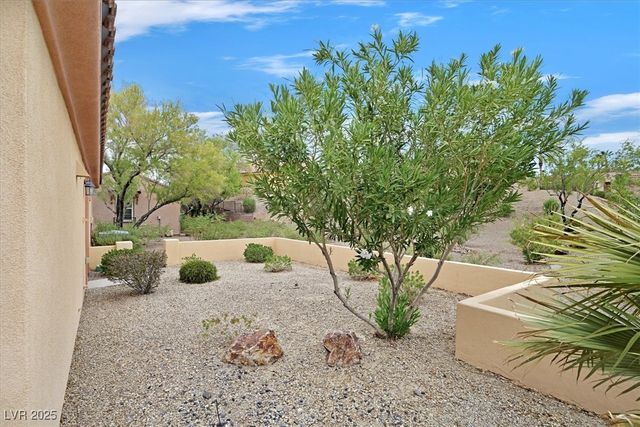 1214 Calcione Drive, Henderson, NV 89011