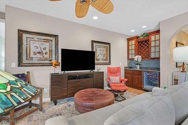 1214 Calcione Drive, Henderson, NV 89011