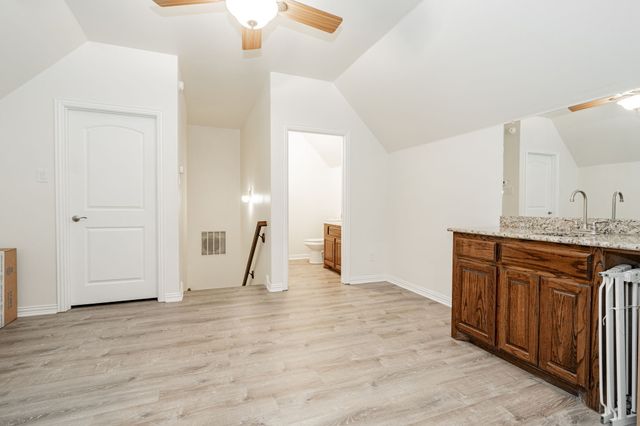 12176 Livingston Way, Talty, TX 75126