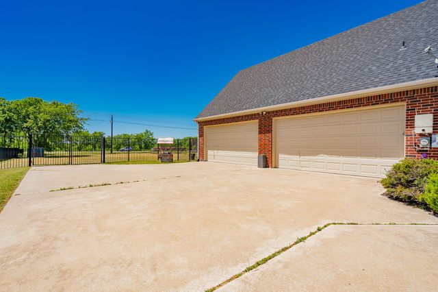 12176 Livingston Way, Talty, TX 75126
