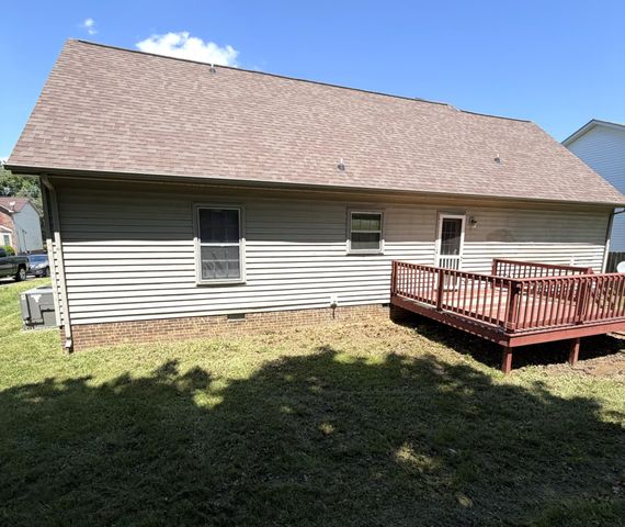 482 Bamburg Dr, Clarksville, TN 37040