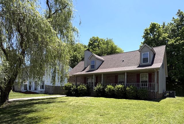 482 Bamburg Dr, Clarksville, TN 37040