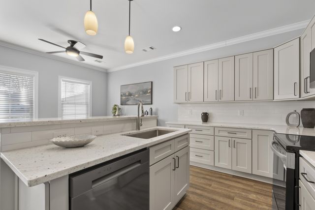 100 Maple View Dr, Lebanon, TN 37090