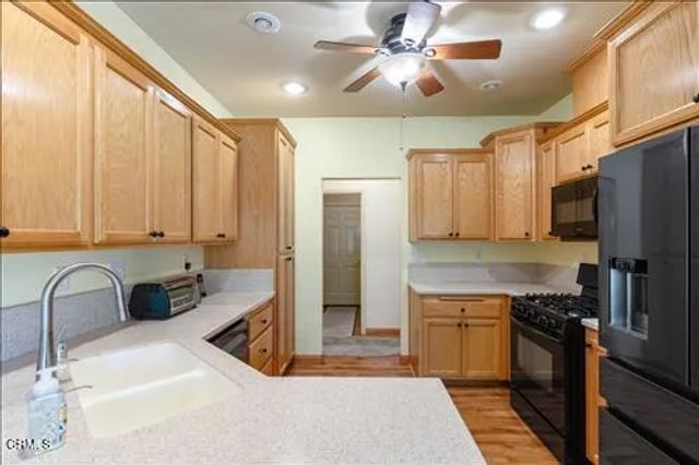 1300 Scarlet Oak Drive, Tehachapi, CA 93561