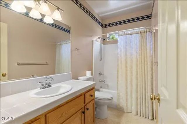 1300 Scarlet Oak Drive, Tehachapi, CA 93561