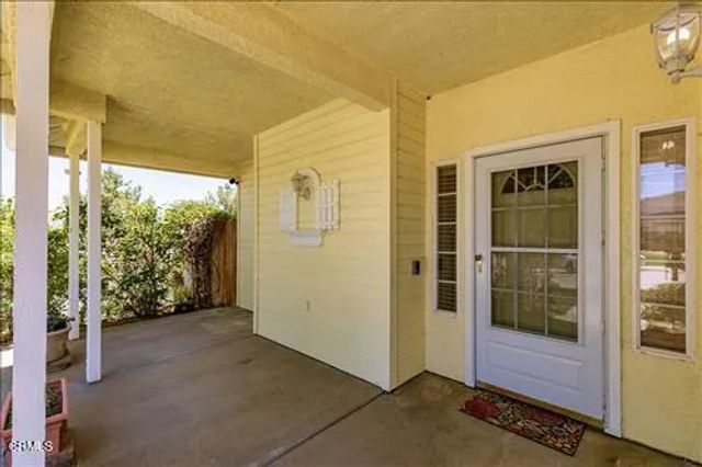 1300 Scarlet Oak Drive, Tehachapi, CA 93561