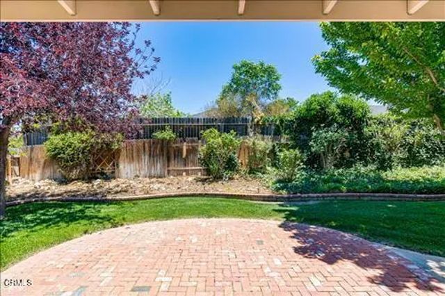 1300 Scarlet Oak Drive, Tehachapi, CA 93561