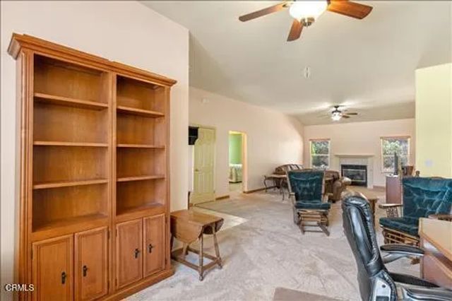 1300 Scarlet Oak Drive, Tehachapi, CA 93561