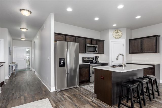 300 NW 1st Street, Waukee, IA 50263