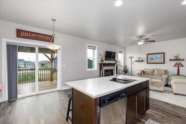 300 NW 1st Street, Waukee, IA 50263