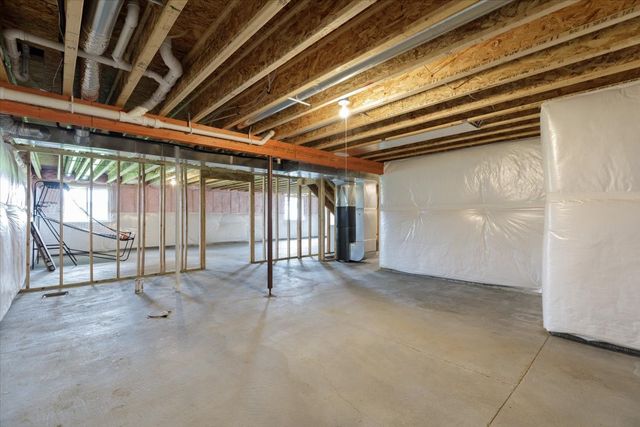 300 NW 1st Street, Waukee, IA 50263