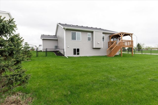 300 NW 1st Street, Waukee, IA 50263