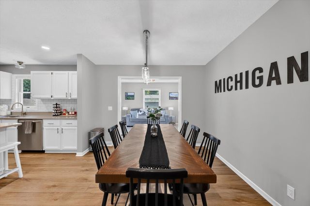 3404 Cedar Lane, Lake Charter Twp, MI 49106
