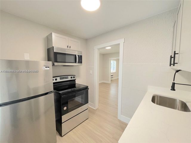 1836 Dewey Street 2, Hollywood, FL 33020