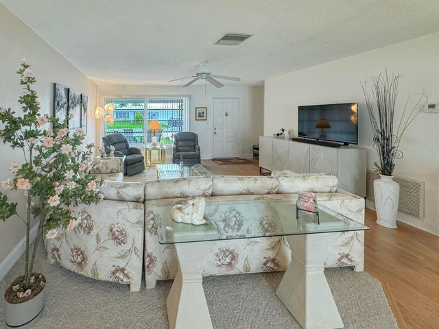 121 NW 31st Court, Pompano Beach, FL 33064