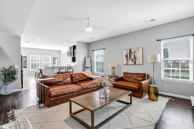 2 Brazos Lane, Simpsonville, SC 29680