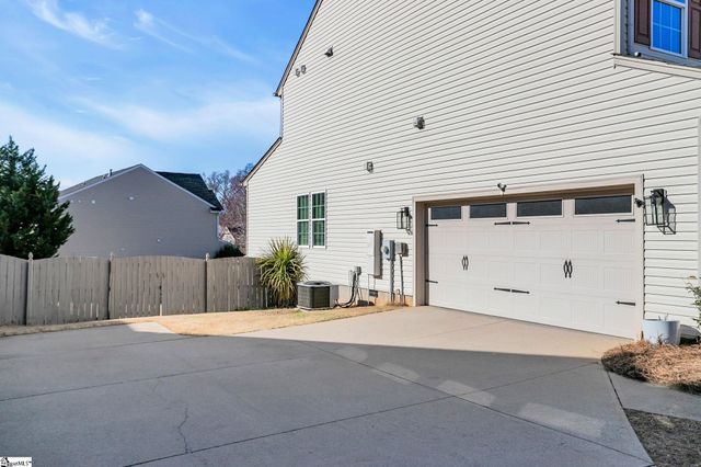 2 Brazos Lane, Simpsonville, SC 29680