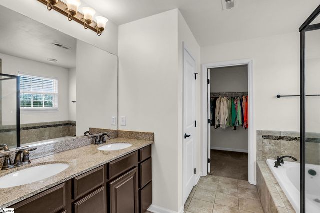 2 Brazos Lane, Simpsonville, SC 29680