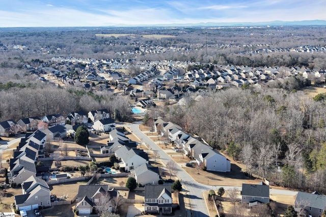 2 Brazos Lane, Simpsonville, SC 29680