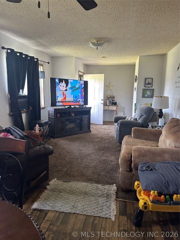 430914 E 1058 Road, Warner, OK 74469