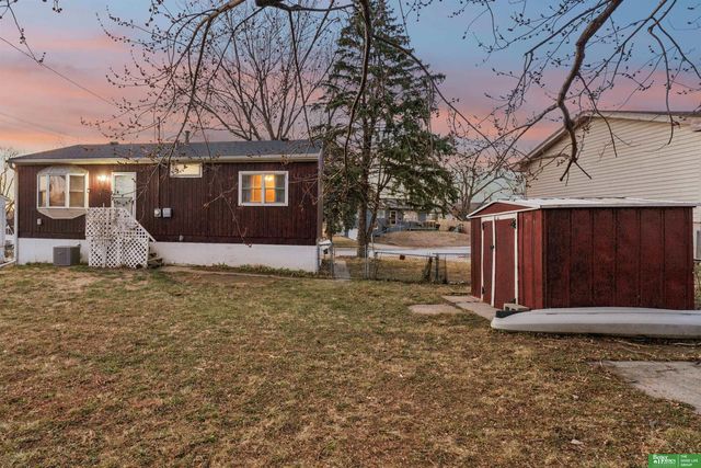 7305 S 78 Street, La Vista, NE 68128