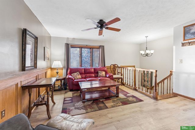 7305 S 78 Street, La Vista, NE 68128