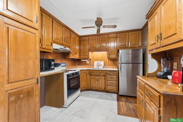 7305 S 78 Street, La Vista, NE 68128