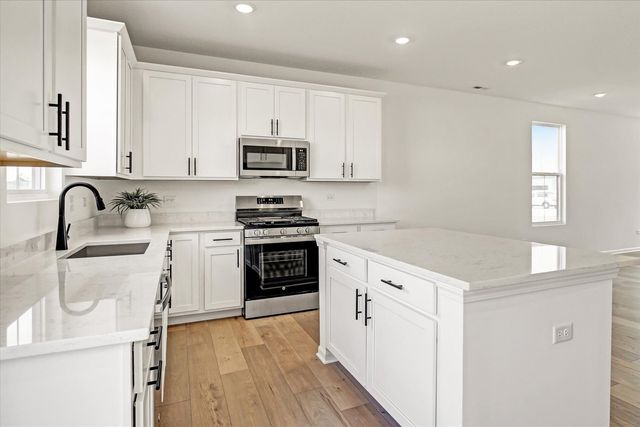 15422 W Amelia Circle, Lockport, IL 60441