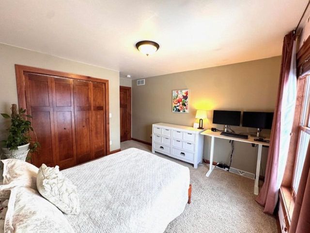 3365 NELSON ROAD, Oshkosh, WI 54904