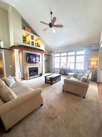 3365 NELSON ROAD, Oshkosh, WI 54904