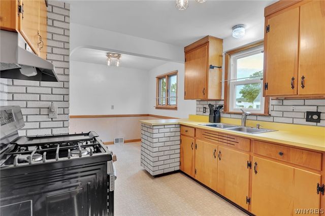 75 Girard Avenue, Cheektowaga, NY 14227
