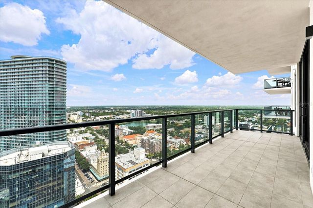 275 1ST AVENUE S 3308, St Petersburg, FL 33701