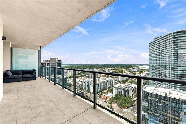 275 1ST AVENUE S 3308, St Petersburg, FL 33701