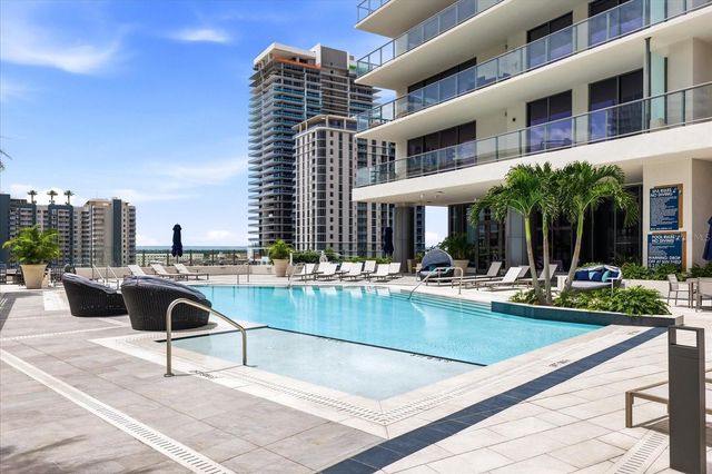 275 1ST AVENUE S 3308, St Petersburg, FL 33701