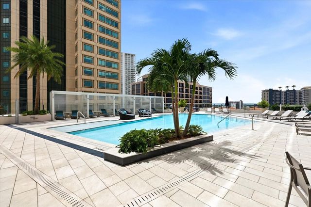 275 1ST AVENUE S 3308, St Petersburg, FL 33701