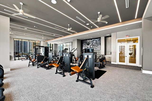 275 1ST AVENUE S 3308, St Petersburg, FL 33701