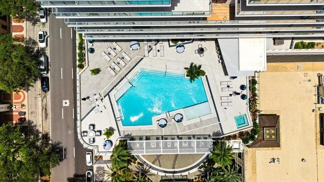 275 1ST AVENUE S 3308, St Petersburg, FL 33701