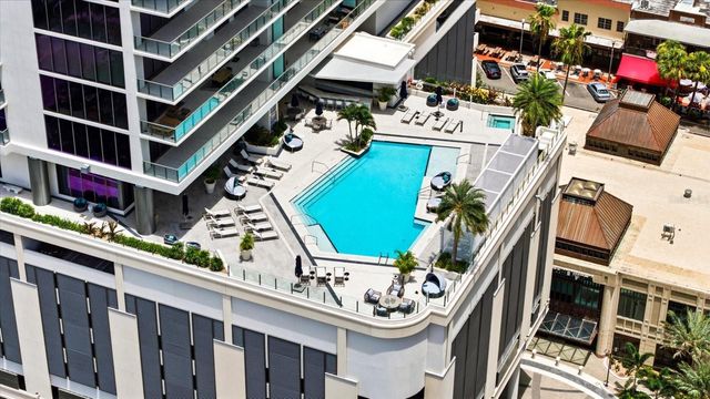 275 1ST AVENUE S 3308, St Petersburg, FL 33701