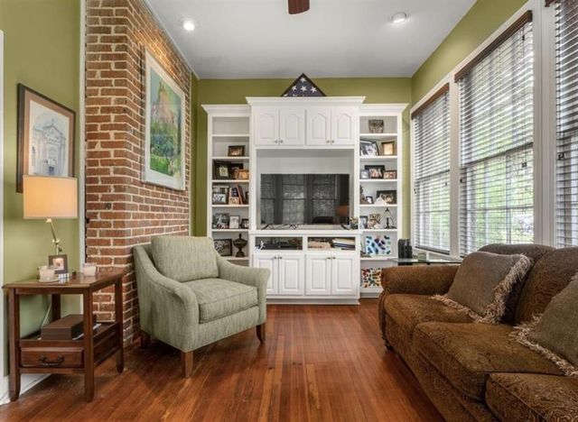 920 Broad St Street, Lake Charles, LA 70601