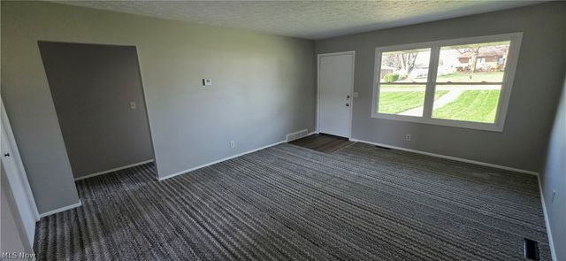 1640-1642 Cedarcrest Avenue SW, Massillon, OH 44646