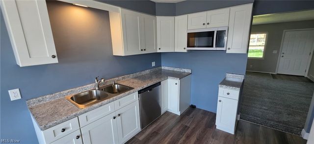 1640-1642 Cedarcrest Avenue SW, Massillon, OH 44646