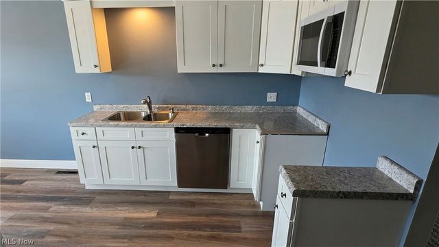 1640-1642 Cedarcrest Avenue SW, Massillon, OH 44646