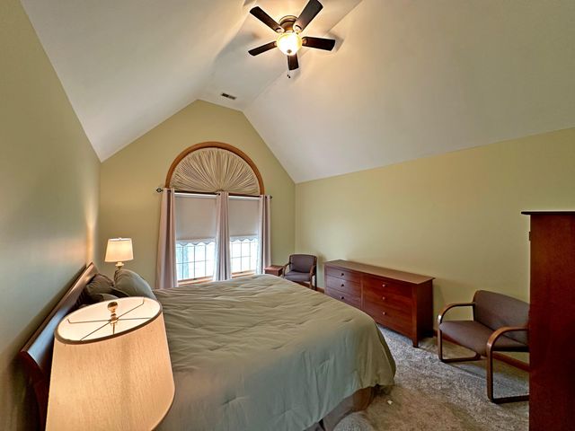 6732 Vienna Avenue, Portage, IN 46368